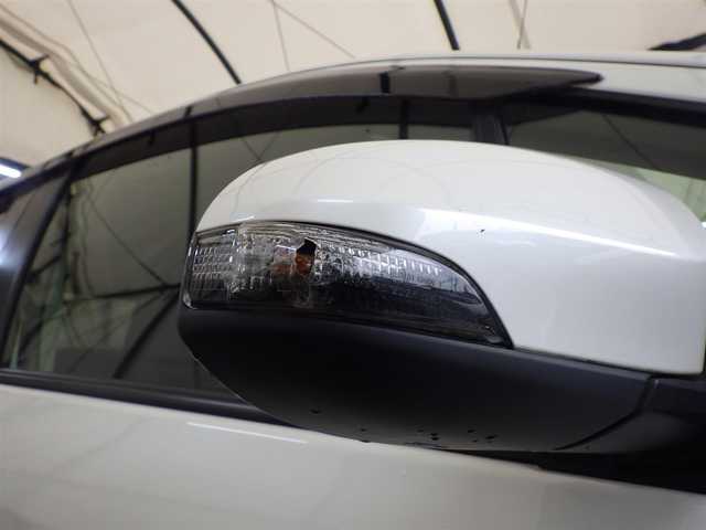 トヨタ ヴィッツ F セーフティーエディションⅢ 千葉県 2019(平31)年 5.7万km ホワイトパールクリスタルシャイン Toyota Safety Sense/・プリクラッシュセーフティ/・レーンディパーチャーアラート/・オートハイビーム/純正SDナビ/ワンセグTV/【CD再生機能　Bluetooth接続】/バックカメラ/ステアリングスイッチ/LEDヘッドライト/ウインカーミラー/クリアランスソナー/スマートキー