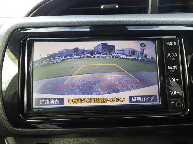 トヨタ ヴィッツ F セーフティーエディションⅢ 千葉県 2019(平31)年 5.7万km ホワイトパールクリスタルシャイン Toyota Safety Sense/・プリクラッシュセーフティ/・レーンディパーチャーアラート/・オートハイビーム/純正SDナビ/ワンセグTV/【CD再生機能　Bluetooth接続】/バックカメラ/ステアリングスイッチ/LEDヘッドライト/ウインカーミラー/クリアランスソナー/スマートキー