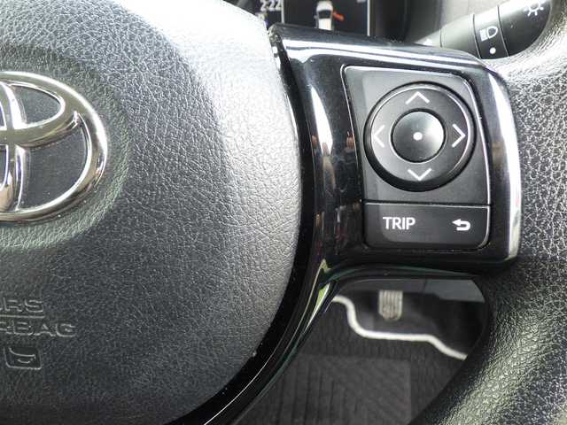 トヨタ ヴィッツ F セーフティーエディションⅢ 千葉県 2019(平31)年 5.7万km ホワイトパールクリスタルシャイン Toyota Safety Sense/・プリクラッシュセーフティ/・レーンディパーチャーアラート/・オートハイビーム/純正SDナビ/ワンセグTV/【CD再生機能　Bluetooth接続】/バックカメラ/ステアリングスイッチ/LEDヘッドライト/ウインカーミラー/クリアランスソナー/スマートキー