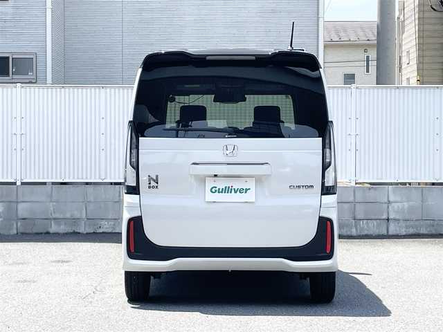 ホンダ Ｎ ＢＯＸ カスタム コーディネートスタイル 栃木県 2025(令7)年 0.4万km プラチナホワイトパール ワンオーナー/Honda SENSING/・衝突軽減ブレーキ(CMBS)/・先行車発進お知らせ機能/・歩行者事故低減ステアリング/・路外逸脱抑制機能/・標識認識機能/・渋滞追従機能付アダプティブクルーズコントロール(ACC)/・車線維持支援システム(LKAS)/・誤発進抑制機能/・後方誤発進抑制機能/・近距離衝突軽減ブレーキ/・急アクセル抑制機能/・パーキングセンサーシステム/・オートハイビーム/純正8インチメモリナビ【VXM-245ZFEi】/・地デジ/・Bluetooth/・USB/純正14インチアルミホイール/リアワイドカメラ/両側パワースライドドア/運転席＆助手席シートヒーター/ETC/電子制御パーキングブレーキ/オートブレーキホールド機能/フルLEDヘッドライト/LEDフォグランプ/取扱説明書/保証書/スペアキー１