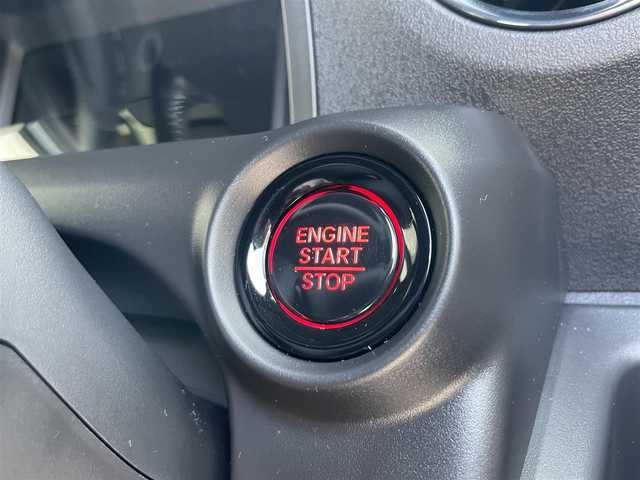 ホンダ Ｎ ＢＯＸ カスタム コーディネートスタイル 栃木県 2025(令7)年 0.4万km プラチナホワイトパール ワンオーナー/Honda SENSING/・衝突軽減ブレーキ(CMBS)/・先行車発進お知らせ機能/・歩行者事故低減ステアリング/・路外逸脱抑制機能/・標識認識機能/・渋滞追従機能付アダプティブクルーズコントロール(ACC)/・車線維持支援システム(LKAS)/・誤発進抑制機能/・後方誤発進抑制機能/・近距離衝突軽減ブレーキ/・急アクセル抑制機能/・パーキングセンサーシステム/・オートハイビーム/純正8インチメモリナビ【VXM-245ZFEi】/・地デジ/・Bluetooth/・USB/純正14インチアルミホイール/リアワイドカメラ/両側パワースライドドア/運転席＆助手席シートヒーター/ETC/電子制御パーキングブレーキ/オートブレーキホールド機能/フルLEDヘッドライト/LEDフォグランプ/取扱説明書/保証書/スペアキー１