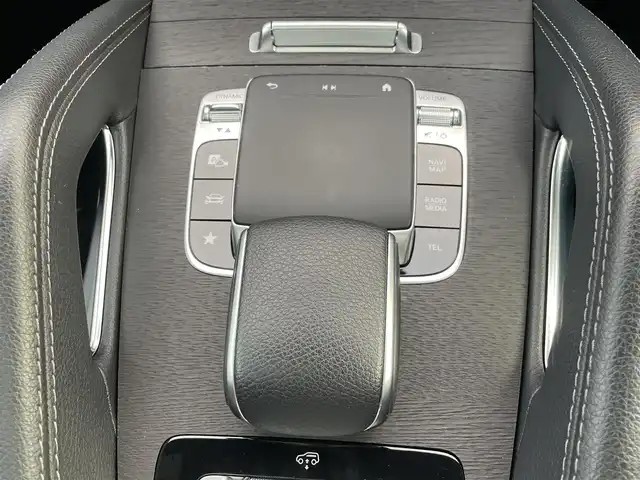 メルセデス・ベンツ ＧＬＥ４００ｄ 4MATIC スポーツ 兵庫県 2019(令1)年 2.6万km オブシディアンブラック 外部検査実施済み/・OP パノラミックスライディングルーフ/・レザーエクスクルーシブパッケージ//本革シート（ナッパレザー）//1列目2列目シートヒーター/前席シートベンチレーター//Burmesterサウンド//ヘッドアップディスプレイ//エナジャイジングパッケージ//エアバランスパッケージ（パフュームアトマイザー）/・純正ナビMBUX（12.3インチワイドディスプレイ）//地デジ/BT/USB/・ワイヤレスチャージング/・360度モニター/・温冷機能付カップホルダー/・アンビエントライト/・ヘッドアップディスプレイ/・ビルトインETC/・ルーフレール/・パワートランク/・パークトロニック/・ハイビームアシストプラス/・20インチAMG5ツインスポークAW/・デジタルミラー型ドライブレコーダー（後）/・純正ドライブレコーダー（前後）/・R2/3/4/7年点検記録簿あり/【セーフティ】//アクティブディスタンスアシスト・ディストロニック//アクティブブレーキアシスト//ブラインドスポットアシスト//レーンキーピングアシスト//ステアリングアシスト//レーンチェンジングアシスト//トラフィックサインアシスト//アテンションアシスト