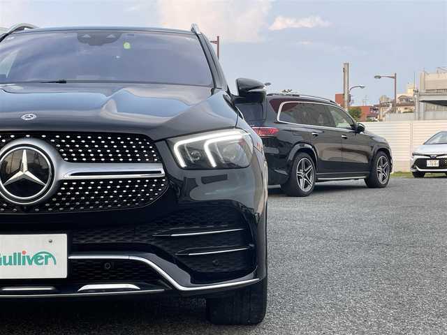 メルセデス・ベンツ ＧＬＥ４００ｄ 4MATIC スポーツ 兵庫県 2019(令1)年 2.6万km オブシディアンブラック 外部検査実施済み/・OP パノラミックスライディングルーフ/・レザーエクスクルーシブパッケージ//本革シート（ナッパレザー）//1列目2列目シートヒーター/前席シートベンチレーター//Burmesterサウンド//ヘッドアップディスプレイ//エナジャイジングパッケージ//エアバランスパッケージ（パフュームアトマイザー）/・純正ナビMBUX（12.3インチワイドディスプレイ）//地デジ/BT/USB/・ワイヤレスチャージング/・360度モニター/・温冷機能付カップホルダー/・アンビエントライト/・ヘッドアップディスプレイ/・ビルトインETC/・ルーフレール/・パワートランク/・パークトロニック/・ハイビームアシストプラス/・20インチAMG5ツインスポークAW/・デジタルミラー型ドライブレコーダー（後）/・純正ドライブレコーダー（前後）/・R2/3/4/7年点検記録簿あり/【セーフティ】//アクティブディスタンスアシスト・ディストロニック//アクティブブレーキアシスト//ブラインドスポットアシスト//レーンキーピングアシスト//ステアリングアシスト//レーンチェンジングアシスト//トラフィックサインアシスト//アテンションアシスト