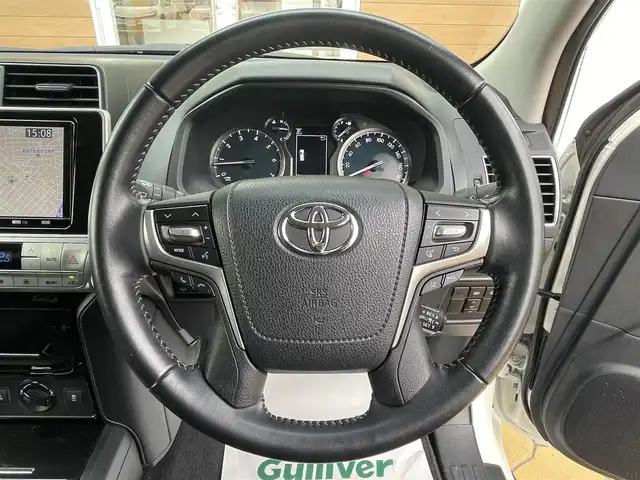 トヨタ ランドクルーザー プラド TX Lパッケージ ブラックED 宮崎県 2021(令3)年 4万km ホワイトパールクリスタルシャイン プリクラッシュセーフティ/レーンディパーチャーアラート/クリアランスソナー/ロードサインアシスト/純正SDナビ（NSZT-Y68T）/・（フルセグTV/CD/DVD/Bluetooth）/バックカメラ/ETC/D・N席パワーシート/D・N席シートヒーター・クーラー/ステアリングスイッチ/オートLEDライト/電動格納ウィンカーミラー/純正フロアマット/スマートキー/純正17インチアルミ/サンルーフ