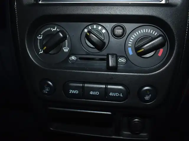 スズキ ジムニー クロスアドベンチャー XC 福岡県 2011(平23)年 15.5万km ブルーイッシュブラックパール3 社外カーステレオ/４WD/純正16インチアルミ/フォグランプ/ETC/運転席シートヒーター/ウィンカーミラー/ドアバイザー/純正フロアマット