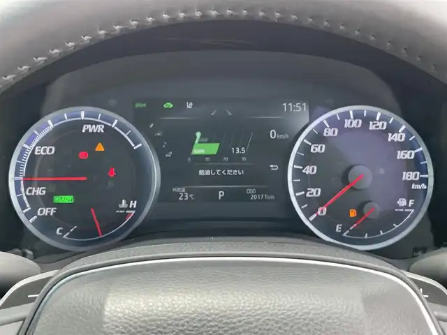 トヨタ クラウン ハイブリッド RS アドバンス 香川県 2019(令1)年 2.1万km ホワイトパールクリスタルシャイン 純正8型ナビゲーション/AM FM CD DVD Bluetooth フルセグ/全方位カメラ/ビルトインETC/トヨタセーフティセンス/プリクラッシュセーフティ/リアクロストラフィックアラート/ブラインドスポットモニター/リヤカメラディテクション/レーントレーシングアシスト/インテリジェントパーキングアシスト/ロードサインアシスト/先行車発進お知らせ機能/クリアランスソナー/レーダークルーズコントロール/オートマチックハイビーム/ヘッドアップディスプレイ/電動パーキングブレーキ/オートホールド/ステアリングヒーター/前席シートヒーター/D席メモリシート/ステアリングリモコン/スマートキー/プッシュスタート/純正フロアマット/純正18インチアルミホイール