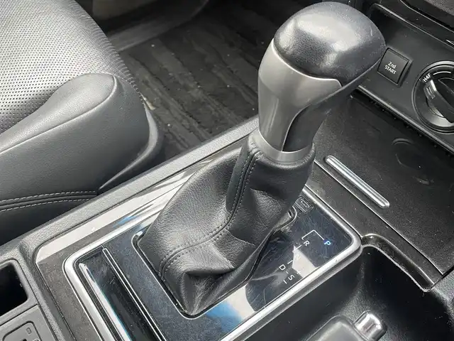 トヨタ ランドクルーザー プラド TX Lパッケージ ブラックED 福岡県 2021(令3)年 8万km ブラック 黒革シート　純正９インチナビ（ＮＳＺＴ－Ｙ６８Ｔ）　フルセグTV/CD/DVD/BT/HDMI/SD　バックカメラ　衝突軽減　クリアランスソナー　レーダークルーズコントロール　オートハイビーム　前席パワーシート　前席シートヒーター／ベンチレーション　