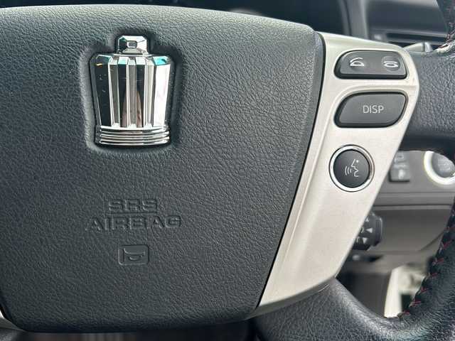 トヨタ クラウン アスリート プレミアムエディション 兵庫県 2012(平24)年 10.4万km ホワイトパールクリスタルシャイン 純正ナビ/(FM/AM/CD/DVD/TV/AUX)/バックカメラ/ETC/GPSレーダー【TZ-R001A】/運転席・助手席シートヒーター/運転席・助手席シートベンチレーション/電動格納ミラー/ドライブレコーダー/ステアリングスイッチ/シートメモリー/オートライト/キセノンライト/フロントフォグ/電動リアサンシェード/スマートキー