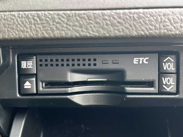 トヨタ クラウン アスリート プレミアムエディション 兵庫県 2012(平24)年 10.4万km ホワイトパールクリスタルシャイン 純正ナビ/(FM/AM/CD/DVD/TV/AUX)/バックカメラ/ETC/GPSレーダー【TZ-R001A】/運転席・助手席シートヒーター/運転席・助手席シートベンチレーション/電動格納ミラー/ドライブレコーダー/ステアリングスイッチ/シートメモリー/オートライト/キセノンライト/フロントフォグ/電動リアサンシェード/スマートキー