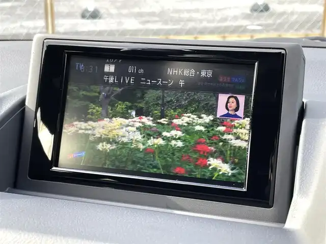 レクサス ＣＴ 200h Fスポーツ 千葉県 2016(平28)年 4.4万km ホワイトノーヴァガラスフレーク