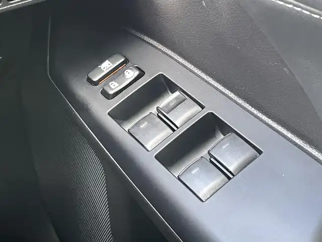 レクサス ＣＴ 200h Fスポーツ 千葉県 2016(平28)年 4.4万km ホワイトノーヴァガラスフレーク