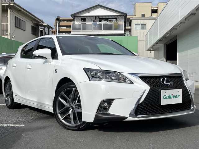レクサス ＣＴ 200h Fスポーツ 千葉県 2016(平28)年 4.4万km ホワイトノーヴァガラスフレーク 前後ドラレコ/クルコン/衝突被害低減ブレーキ/LEDヘッドライト/オートライト/純正ナビ/　・フルセグTV/CD/SD/DVD/Blue Tooth/USB/D/N席シートヒーター/D/N席パワーシート/パドルシフト/ビルトインETC2.0/純正17AW/純正フロアマット/取説/保証書/スマートキー/　・スペアキー