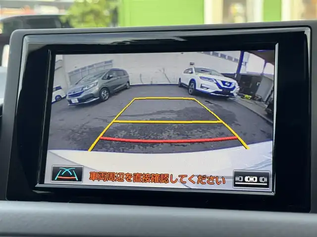 レクサス ＣＴ 200h Fスポーツ 千葉県 2016(平28)年 4.4万km ホワイトノーヴァガラスフレーク HV/トラクションコントロールシステム/コーナーセンサー/レーンキープアシスト/純正メモリーナビ/・CD/DVD/・AM/FM/・BT/・フルセグTV/・バッグカメラ/ベンチシート/・シートヒーター/・パワーシート/LEDヘッドライト/・オートライト/パドルシフト/純正17インチAW/ETC2.0/ドラレコ/W＋サイドエアバッグ/・カーテンエアバッグ/スマートキー/保証書・取説