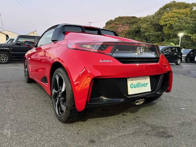 ホンダ Ｓ６６０ α 大阪府 2016(平28)年 3.6万km フレームレッド MT車/バックカメラ/Bluetooth/USB/HDMI/オープンカー/クルーズコントロール/横滑り防止装置/盗難防止装置/ハーフレザーシート/ETC/HIDヘッドライト/オートライト/純正アルミホイール/純正フロアマット/スペアキー/エンジンスタートボタン