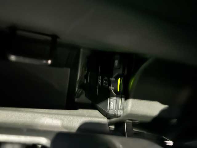 ホンダ Ｓ６６０ α 大阪府 2016(平28)年 3.6万km フレームレッド MT車/バックカメラ/Bluetooth/USB/HDMI/オープンカー/クルーズコントロール/横滑り防止装置/盗難防止装置/ハーフレザーシート/ETC/HIDヘッドライト/オートライト/純正アルミホイール/純正フロアマット/スペアキー/エンジンスタートボタン