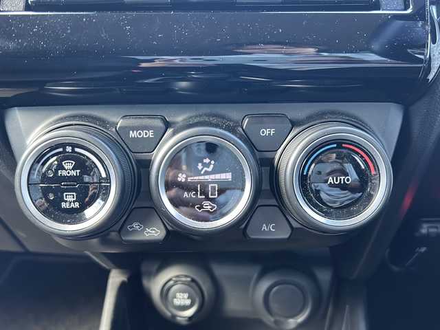 スズキ スイフト XG LTD 秋田県 2020(令2)年 5.4万km スターシルバーメタリック 社外メモリナビ/社外BT、フルセグ/バックカメラ/純正15インチアルミ/４WD/ETC/社外ドライブレコーダー