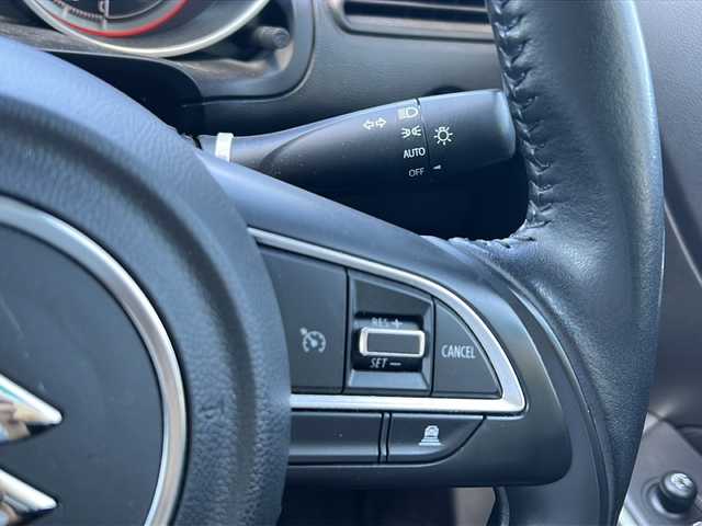 スズキ スイフト XG LTD 秋田県 2020(令2)年 5.4万km スターシルバーメタリック 社外メモリナビ/社外BT、フルセグ/バックカメラ/純正15インチアルミ/４WD/ETC/社外ドライブレコーダー