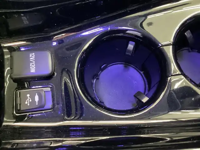 トヨタ プリウス ＰＨＶ S ナビパッケージ 栃木県 2017(平29)年 6.6万km アティチュードブラックマイカ  メーカーナビ/ フルセグテレビ/ バックカメラ/ B/Tオーディオ/ モデリスタエアロ （FSR)/ PCS/ LDA/ クルーズコントロール/ ドアバイザー/ プッシュスタート/ ETC2.0/ LEDヘッドライト/ LEDフォグライト/ ステアリングヒーター/ 純正フロアマット/ 充電ケーブル