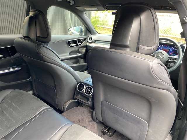 メルセデス・ベンツ Ｍ・ベンツ Ｃ２２０ｄ アバンギャルド　AMGライン 福岡県 2022(令4)年 3.7万km オブシディアンブラック ワンオーナー/レーダーセーフティパッケージ/アダプティブクルーズコントロール/ハーフレザーシート/前席シートヒーター/ヘッドアップディスプレイ/純正ナビ/Applecarplay/全方位カメラ/バックカメラ/Bluetooth/フルセグTV/アンビエントライト　/デジタルライト/純正前後ドライブレコーダー/純正18インチアルミホイール/ETC2.0/取扱説明書/保証書/スペアキー×1