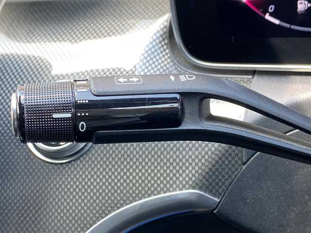 メルセデス・ベンツ Ｍ・ベンツ Ｃ２２０ｄ アバンギャルド　AMGライン 福岡県 2022(令4)年 3.7万km オブシディアンブラック ワンオーナー/レーダーセーフティパッケージ/アダプティブクルーズコントロール/ハーフレザーシート/前席シートヒーター/ヘッドアップディスプレイ/純正ナビ/Applecarplay/全方位カメラ/バックカメラ/Bluetooth/フルセグTV/アンビエントライト　/デジタルライト/純正前後ドライブレコーダー/純正18インチアルミホイール/ETC2.0/取扱説明書/保証書/スペアキー×1