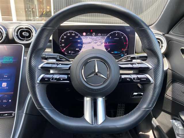 メルセデス・ベンツ Ｍ・ベンツ Ｃ２２０ｄ アバンギャルド　AMGライン 福岡県 2022(令4)年 3.7万km オブシディアンブラック ワンオーナー/レーダーセーフティパッケージ/アダプティブクルーズコントロール/ハーフレザーシート/前席シートヒーター/ヘッドアップディスプレイ/純正ナビ/Applecarplay/全方位カメラ/バックカメラ/Bluetooth/フルセグTV/アンビエントライト　/デジタルライト/純正前後ドライブレコーダー/純正18インチアルミホイール/ETC2.0/取扱説明書/保証書/スペアキー×1