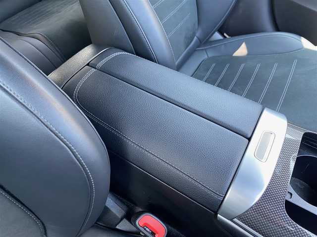 メルセデス・ベンツ Ｍ・ベンツ Ｃ２２０ｄ アバンギャルド　AMGライン 福岡県 2022(令4)年 3.7万km オブシディアンブラック ワンオーナー/レーダーセーフティパッケージ/アダプティブクルーズコントロール/ハーフレザーシート/前席シートヒーター/ヘッドアップディスプレイ/純正ナビ/Applecarplay/全方位カメラ/バックカメラ/Bluetooth/フルセグTV/アンビエントライト　/デジタルライト/純正前後ドライブレコーダー/純正18インチアルミホイール/ETC2.0/取扱説明書/保証書/スペアキー×1