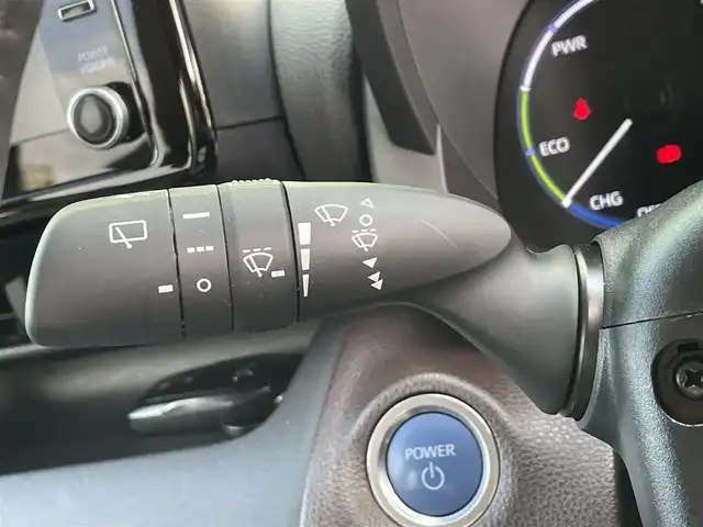 トヨタ ヤリスクロス ハイブリッド Z 道央・札幌 2021(令3)年 3万km ダークブルーマイカM ・４WD/・寒冷地仕様/・純正ディスプレイオーディオ/Bluetooth・AppleCarPlay・AndoroidAuto/・バックカメラ/・レーダークルーズコントロール/・衝突軽減システム/・レーンキープアシスト/・ブラインドスポットモニター/・ダウンヒルアシストコントロール/・オートハイビーム/・AC１００V電源/・プッシュスタート/・ビルトインETC/・LEDヘッドライト/・ステアリングヒーター/・シートヒーター/・パワーシート/・ハーフレザーシート/・アイドリングストップ/・ウィンカーミラー/・ドアバイザー/・純正フロアマット/・取扱説明書/・保証書/・スマートキー/・スペアキー