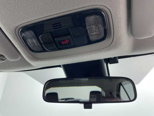 トヨタ ヤリスクロス ハイブリッド Z 道央・札幌 2021(令3)年 3万km ダークブルーマイカM ・4WD/・寒冷地仕様/・純正ディスプレイオーディオBT・AppleCarPlay・AndoroidAuto/・バックカメラ/・レーダークルーズコントロール/・衝突軽減システム/・レーンキープアシスト/・ブラインドスポットモニター/・ダウンヒルアシストコントロール/・オートハイビーム/・AC100V電源/・ビルトインETC/・LEDヘッドライト/・ステアリングヒーター/・前席シートヒーター/・運転席パワーシート/・ハーフレザーシート/・アイドリングストップ/・純正フロアマット/・取扱説明書/・保証書/・スマートキー/・スペアキー