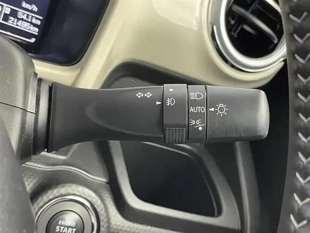 スズキ クロスビー HYBRID MZ 埼玉県 2022(令4)年 2.2万km タフカーキパールメタリック/ブラック2トーン 社外８インチナビ　バックカメラ　ビルトインＥＴＣ　前後ドライブレコーダー　スズキセーフティサポート　レーダークルーズコントロール　シートヒーター　ＨＤＭＩ　パドルシフト　オートライト　ＬＥＤライト