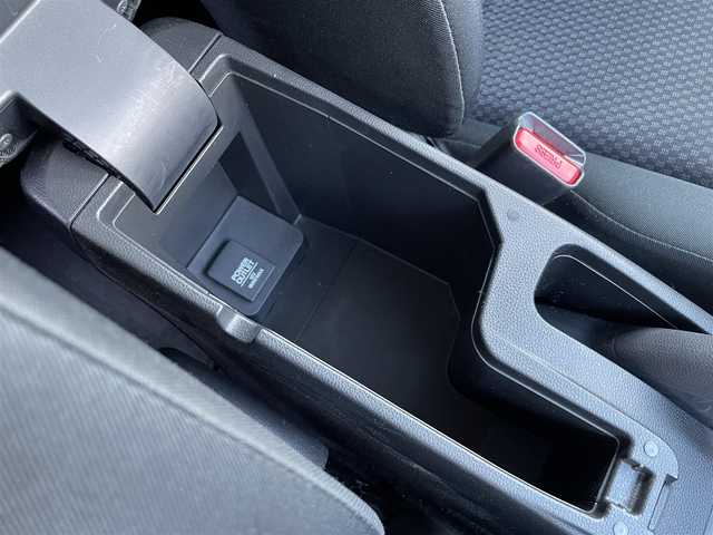 ホンダ フィット 13G L ホンダセンシング 群馬県 2019(平31)年 5.2万km ルージュアメジストM Gathersメモリナビ/(CD/DVD/BT/SD/USB/AUX)/フルセグカメラ/バックカメラ/ホンダセンシング/衝突軽減ブレーキ/レーンキープアシスト/誤発進抑制機能/歩行者事故低減ステアリング/路外逸脱抑制機能/先行車発進お知らせ機能/標識認識機能/アダプティブクルーズコントロール/アイドリングストップ/ETC/Moduro16インチAW/純正サマータイヤ積込/保証書/取扱説明書/スペアキー1
