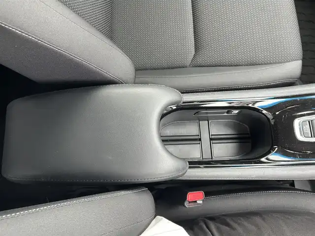 ホンダ ヴェゼル ハイブリッド X ホンダセンシング 富山県 2020(令2)年 6.5万km ミッドナイトブルービームM ４WD/フルセグTV/純正ナビ/Bluetooth/ドライブレコーダー/DVD再生/バックカメラ/ビルトインETC/レーダークルーズコントロール/レーンキープアシスト/横滑り防止装置/衝突軽減装置/社外アルミホイール/純正AWサマータイヤ4本車載/ドアバイザー/オートライト/フォグランプ