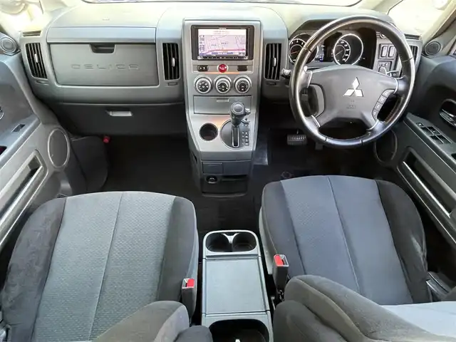 三菱 デリカＤ：５ G－Power package 滋賀県 2011(平23)年 10.5万km ディープブラックマイカ (株)IDOMが運営する【じしゃロン草津店】の自社ローン専用車両になりますこちらは現金またはオートローンご利用時の価格です。自社ローンご希望の方は別途その旨お申付け下さい