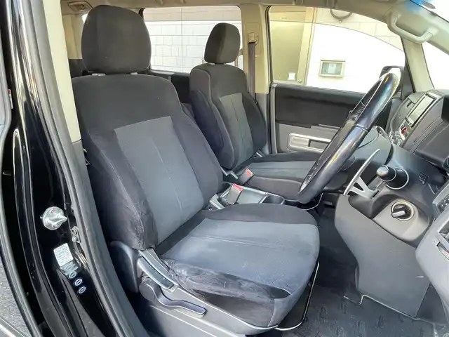 三菱 デリカＤ：５ G－Power package 滋賀県 2011(平23)年 10.5万km ディープブラックマイカ (株)IDOMが運営する【じしゃロン草津店】の自社ローン専用車両になりますこちらは現金またはオートローンご利用時の価格です。自社ローンご希望の方は別途その旨お申付け下さい