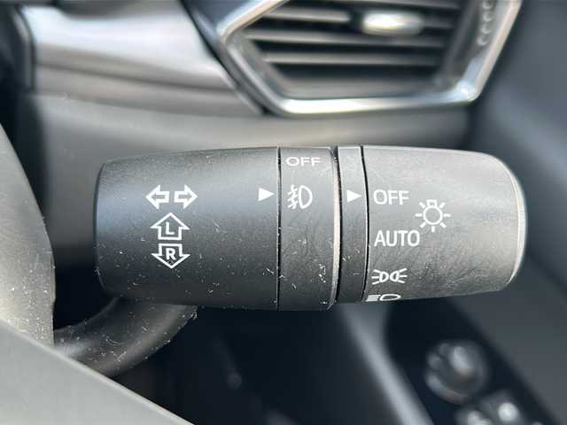 マツダ ＣＸ－５ XD プロアクティブ 石川県 2017(平29)年 7.3万km スノーフレイクホワイトパールマイカ BOSEサウンド/純正ナビ/（Ｂｌｕｅｔｏｏｔｈ／フルセグＴＶ／ＣＤ／ＤＶＤ／ＵＳＢ）/ブラインドスポットモニター/アイドリングストップキャンセラー/バックカメラ/ＥＴＣ/前後ドライブレコーダー/レーダークルーズコントロール/前後コーナーセンサー/プッシュスタート/スマートキー/LEDライト/オートライト/オートマチックハイビーム/純正アルミホイール