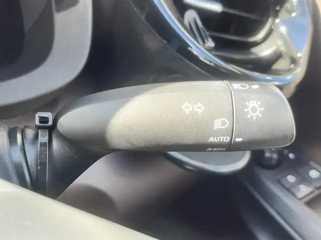 トヨタ ヤリスクロス ハイブリッド Z 島根県 2021(令3)年 2.6万km ブラックマイカ 純正ディスプレイオーディオ　/フルセグＴＶ /Bluetoothオーディオ/全方位/フロント/サイド/バックカメラ/ビルトインETC /前方ドライブレコーダー/レーダークルーズコントロール/オートハイビーム　/パワーバックドア　/ハーフレザーシート/前席シートヒーター　/運転席パワーシート/電子パーキングブレーキ/衝突軽減ブレーキ/レーンアシスト/前後コーナーセンサー/純正LEDヘッドライト/純正フロアマット/保証書・取説・スペアキー1本