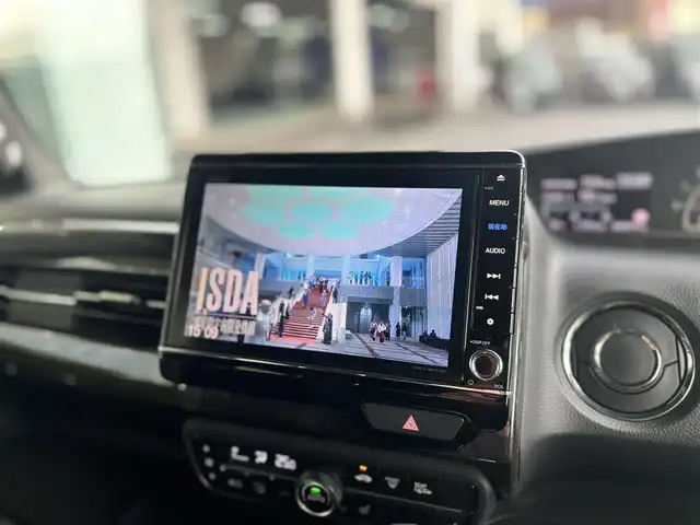 ホンダ Ｎ ＢＯＸ カスタム G L ホンダセンシング 京都府 2019(平31)年 4.5万km プラチナホワイトパール ワンオーナー車/4WD/ギャザーズ8インチメモリーナビ、地デジ、Bluetooth/バックカメラ/USB端子/前席シートヒーター/ビルトインETC/ギャザースドライブレコーダー/LEDヘッドランプ/片側パワースライドドア /ステアリングスイッチ/ホンダセンシング/・衝突軽減ブレーキ/・誤発進抑制機能/・後方誤発進抑制機能/・先行車発進お知らせ機能/・アダクディブクルーズコントロール/・車線維持支援システム/・オートハイビーム/・路外逸脱抑制機能