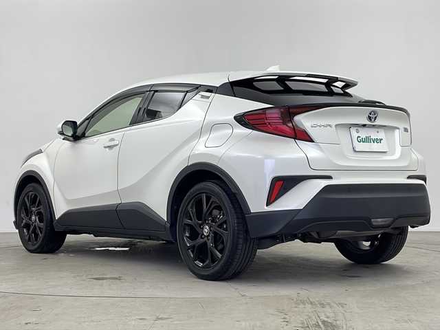 トヨタ Ｃ－ＨＲ G モード ネロ セーフティプラス 鹿児島県 2020(令2)年 2.8万km ホワイトパールクリスタルシャイン 純正ディスプレイオーディオ/トヨタセーフティセンス/Bluetoothオーディオ/純正フロアマット/純正アルミホイール/オートブレーキホールド/全方位カメラ/レーダークルーズコントロール/社外ドラレコ/DNシートヒーター/ハーフレザーシート/スペアキー/取り扱い説明書/記録簿/保証書