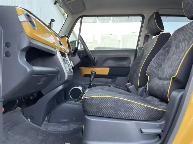 スズキ ハスラー G 愛媛県 2018(平30)年 6.6万km アクティブイエロー/ブラック2トーンルーフ 5速MT/前方ドラレコ/シートヒーター/ビルトインETC/純正フロアマット/USB/スペアキー/CDプレーヤー/AUX/横滑り防止/パワーステアリング/パワーウインドウ