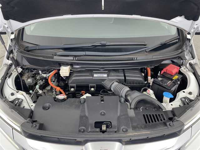ホンダ ステップワゴン スパーダ eHEV G EXホンダS 大分県 2020(令2)年 3.5万km パール 純正ディーラーナビ(VXM-197VFNi)/・Bluetooth・フルセグTV・DISC/バックカメラ/両側パワースライドドア/フロアマット/レーダークルーズコントロール/ステアリングリモコン/後席フリップダウンモニター/ETC/ハーフレザーシート/カーテンエアバック/プッシュスタート/USB端子/スマートキー/オートライト/保証書/取説