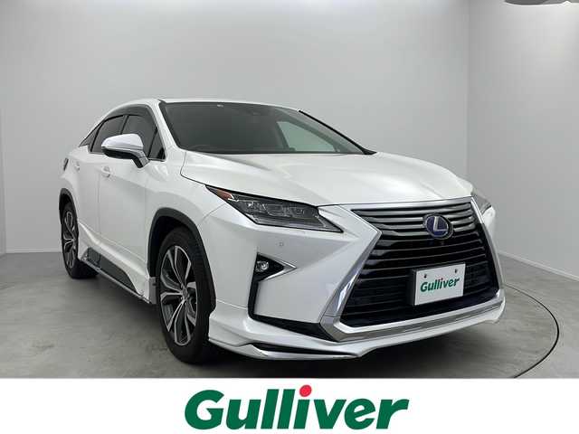 レクサス ＲＸ 450h バージョンL 大阪府 2016(平28)年 6.4万km ソニッククォーツ 純正SDナビ/・フルセグTV/・Bluetooth/・CD/DVD/・USB入力/サンルーフ/3眼ヘッドライト/パワーバックドア/衝突軽減システム/車線逸脱防止機能/ブラインドスポットモニター/ヘッドアップディスプレイ/前後コーナーセンサー/バックカメラ/D/N席パワーシート/・レザーシート/・シートヒーター/・シートメモリー機能/ETC2.0/純正20インチアルミホイール/ウィンカーミラー