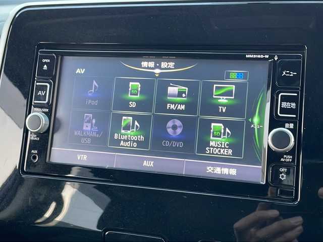 日産 セレナ ハイウェイスター 山口県 2017(平29)年 10.8万km アズライトブルー ワンオーナー/純正SDナビ　【MM316D-W】/・Bluetooth接続/・DVD再生機能有/・フルセグTV/バックカメラ/・車線逸脱警報/・ふらつき警報/・エマージェンシーブレーキ/・踏み間違い衝突防止アシスト/・クルーズコントロール/スマートキー/プッシュスタート/スペアキー1本/USB入力端子/両側パワースライドドア/ドアバイザー/ウィンカーミラー/保証書/取扱説明書