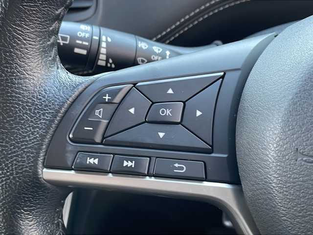 日産 セレナ ハイウェイスター 山口県 2017(平29)年 10.8万km アズライトブルー ワンオーナー/純正SDナビ　【MM316D-W】/・Bluetooth接続/・DVD再生機能有/・フルセグTV/バックカメラ/・車線逸脱警報/・ふらつき警報/・エマージェンシーブレーキ/・踏み間違い衝突防止アシスト/・クルーズコントロール/スマートキー/プッシュスタート/スペアキー1本/USB入力端子/両側パワースライドドア/ドアバイザー/ウィンカーミラー/保証書/取扱説明書