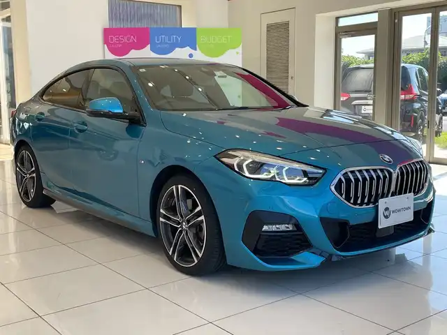 ＢＭＷ ＢＭＷ ２１８ｄ 埼玉県 2021(令3)年 1.4万km ライトブルー インテリジェントセーフティー/純正メーカーナビ/　BT/ミラーリング/USBポート/バックカメラ/レーダークルーズコントロール/パワーシート/メモリーシート/LEDオートライト/ブラインドスポットモニター/ステアリングリモコン/ETC/スマートキー/禁煙車