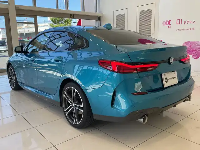 ＢＭＷ ＢＭＷ ２１８ｄ 埼玉県 2021(令3)年 1.4万km ライトブルー インテリジェントセーフティー/純正メーカーナビ/　BT/ミラーリング/USBポート/バックカメラ/レーダークルーズコントロール/パワーシート/メモリーシート/LEDオートライト/ブラインドスポットモニター/ステアリングリモコン/ETC/スマートキー/禁煙車