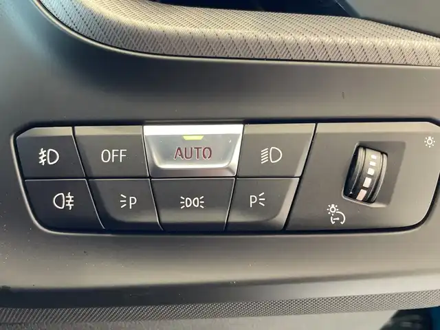 ＢＭＷ ＢＭＷ ２１８ｄ 埼玉県 2021(令3)年 1.4万km ライトブルー インテリジェントセーフティー/純正メーカーナビ/　BT/ミラーリング/USBポート/バックカメラ/レーダークルーズコントロール/パワーシート/メモリーシート/LEDオートライト/ブラインドスポットモニター/ステアリングリモコン/ETC/スマートキー/禁煙車