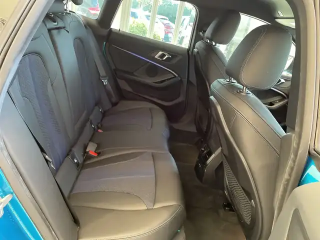 ＢＭＷ ＢＭＷ ２１８ｄ 埼玉県 2021(令3)年 1.4万km ライトブルー インテリジェントセーフティー/純正メーカーナビ/　BT/ミラーリング/USBポート/バックカメラ/レーダークルーズコントロール/パワーシート/メモリーシート/LEDオートライト/ブラインドスポットモニター/ステアリングリモコン/ETC/スマートキー/禁煙車