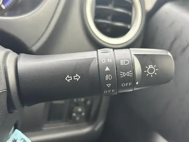 三菱 ｅＫカスタム M 京都府 2014(平26)年 3.6万km シルキーホワイト ・純正7インチメモリナビ(NR-MZ03)/　ワンセグ/　CD/DVD再生/　SD再生/・アイドリングストップ/・電格ミラー/・純正14インチAW/・純正マット/・純正バイザー/・取説/保証書