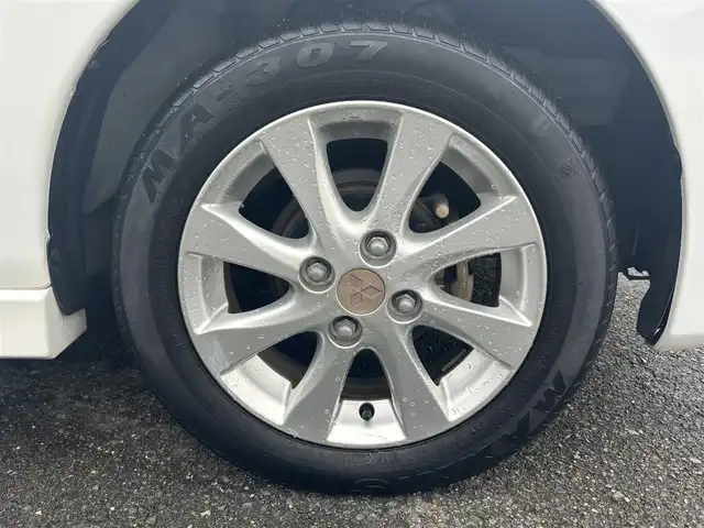 三菱 ｅＫカスタム M 京都府 2014(平26)年 3.6万km シルキーホワイト ・純正7インチメモリナビ(NR-MZ03)/　ワンセグ/　CD/DVD再生/　SD再生/・アイドリングストップ/・電格ミラー/・純正14インチAW/・純正マット/・純正バイザー/・取説/保証書