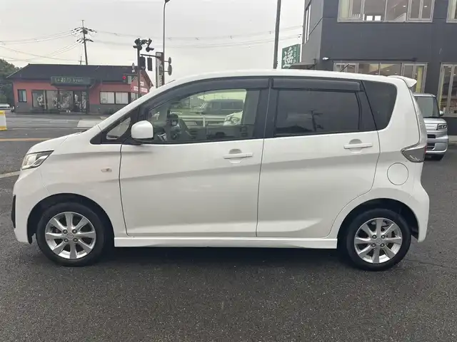 三菱 ｅＫカスタム M 京都府 2014(平26)年 3.6万km シルキーホワイト ・純正7インチメモリナビ(NR-MZ03)/　ワンセグ/　CD/DVD再生/　SD再生/・アイドリングストップ/・電格ミラー/・純正14インチAW/・純正マット/・純正バイザー/・取説/保証書