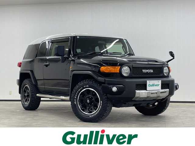 トヨタ ＦＪクルーザー ブラックカラーパッケージ 長崎県 2015(平27)年 10.1万km ブラック/ホワイト 4WD/純正メモリナビ/（フルセグ/CD/DVD/BT）/バックカメラ/JAOSステップ/JAOSフロントバンパー/クルーズコントロール/コーナーセンサー（後方）/ETC/純正17インチアルミホイール/社外フロアマット/ハロゲンヘッドライト/フォグライト/取扱説明書/保証書